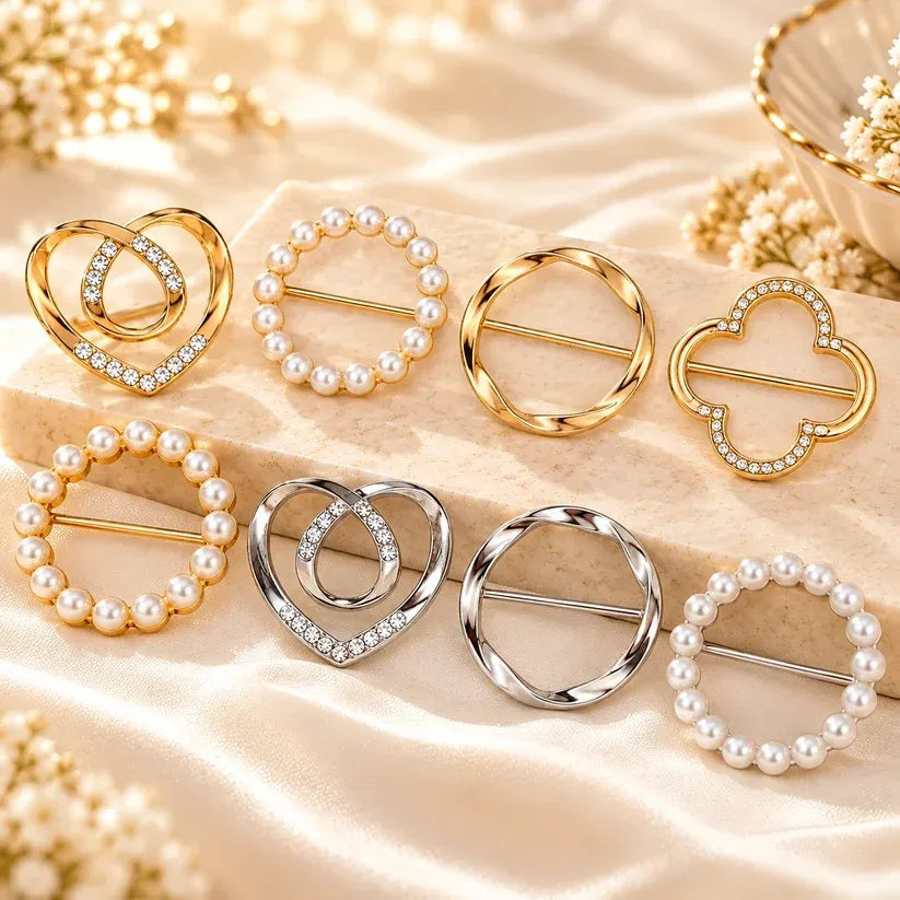 ✨4-Piece Women's Metal Shirt Clips – Round & Heart Designs for Loose Clothing