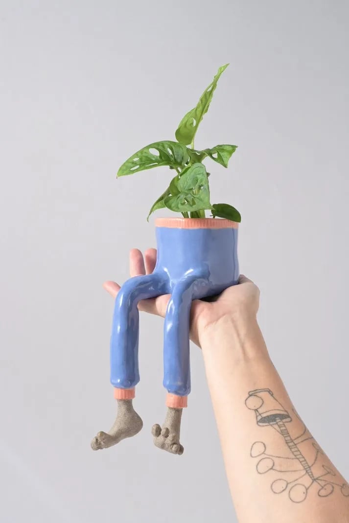 👖 The Hanging Legs Family Whimsical Hanging Legs Planter – Cute & Funny Home Decor