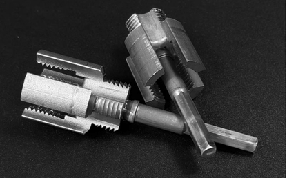 🔥Integrated Internal & External Pipe Threading Tool