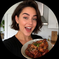 Mia Carter | Minimal Kitchen & Quick Meal Blogger