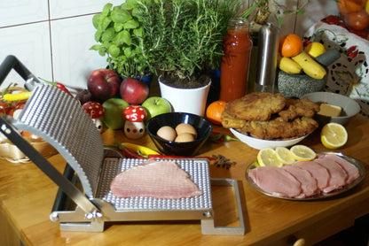 🥩 Manual Meat Tenderizer & Cuber Press
