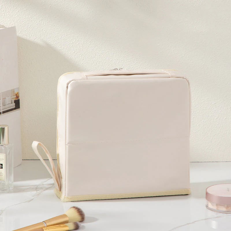 🔥Stylish Handheld Partitioned Cosmetic Bag