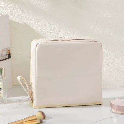 🔥Stylish Handheld Partitioned Cosmetic Bag