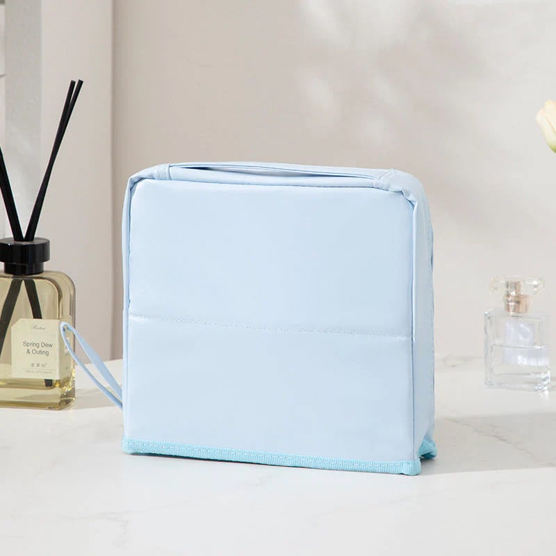 🔥Stylish Handheld Partitioned Cosmetic Bag