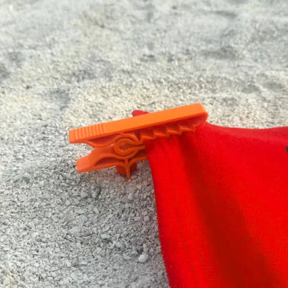Beach Towel Wind Clips – Integrated Sand Anchor Design