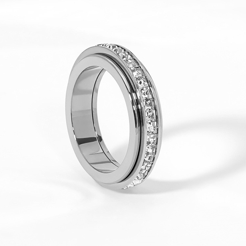 💖Titanium steel rotating spinner ring with cubic zirconia💖