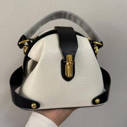 🎉 Color-Blocked & Stylish Bag